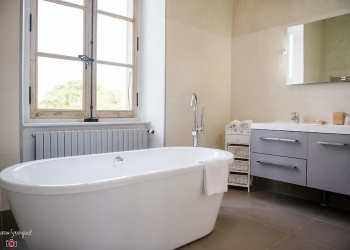 Bed & Breakfast Chateau De L'hers