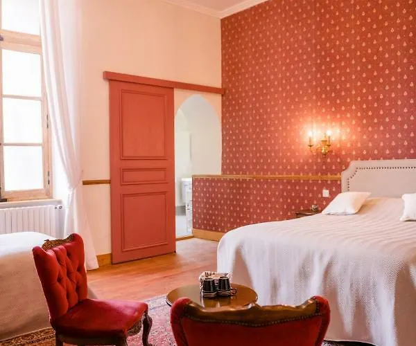 Chateau De L'hers Bed & Breakfast