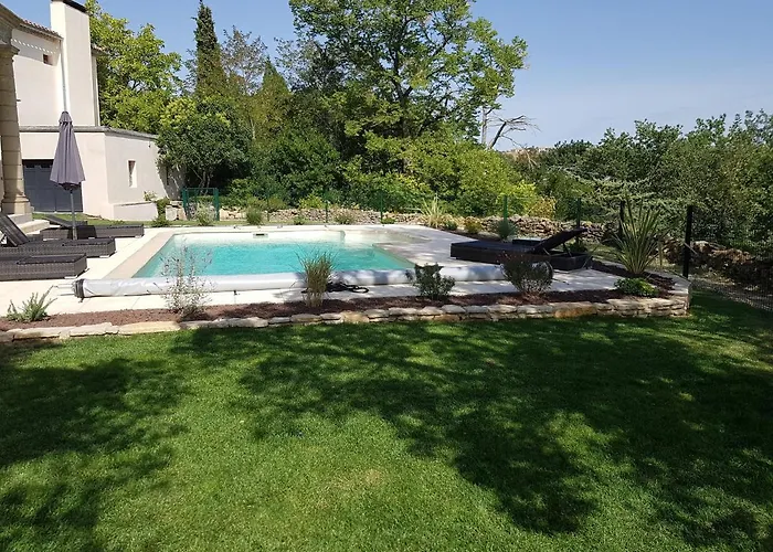 Chateau De L'hers Bed & Breakfast *